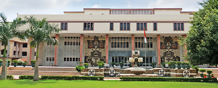 Delhi High Court Seeks NTA’s Clarification on NEET-UG 2025 Candidate’s Plea Over Biometric Defect